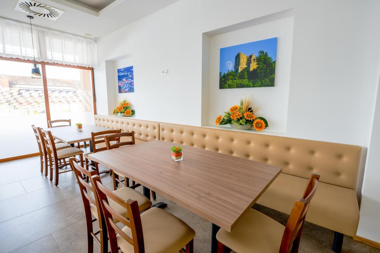 Hotel Baron Smlednik Ngoại thất bức ảnh