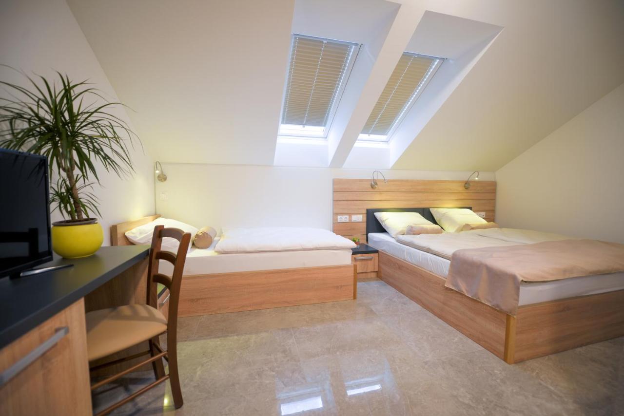 Hotel Baron Smlednik Ngoại thất bức ảnh
