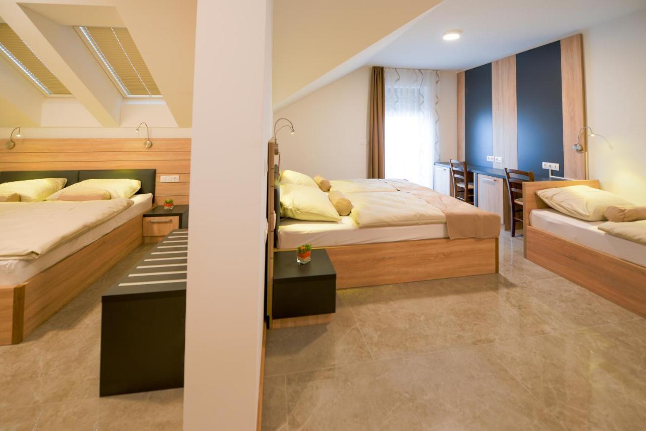 Hotel Baron Smlednik Ngoại thất bức ảnh