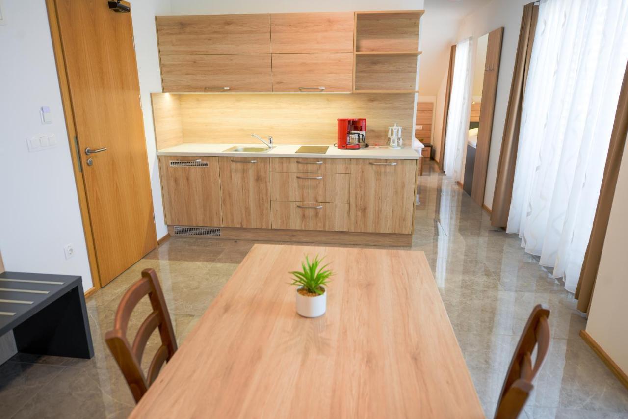 Hotel Baron Smlednik Ngoại thất bức ảnh