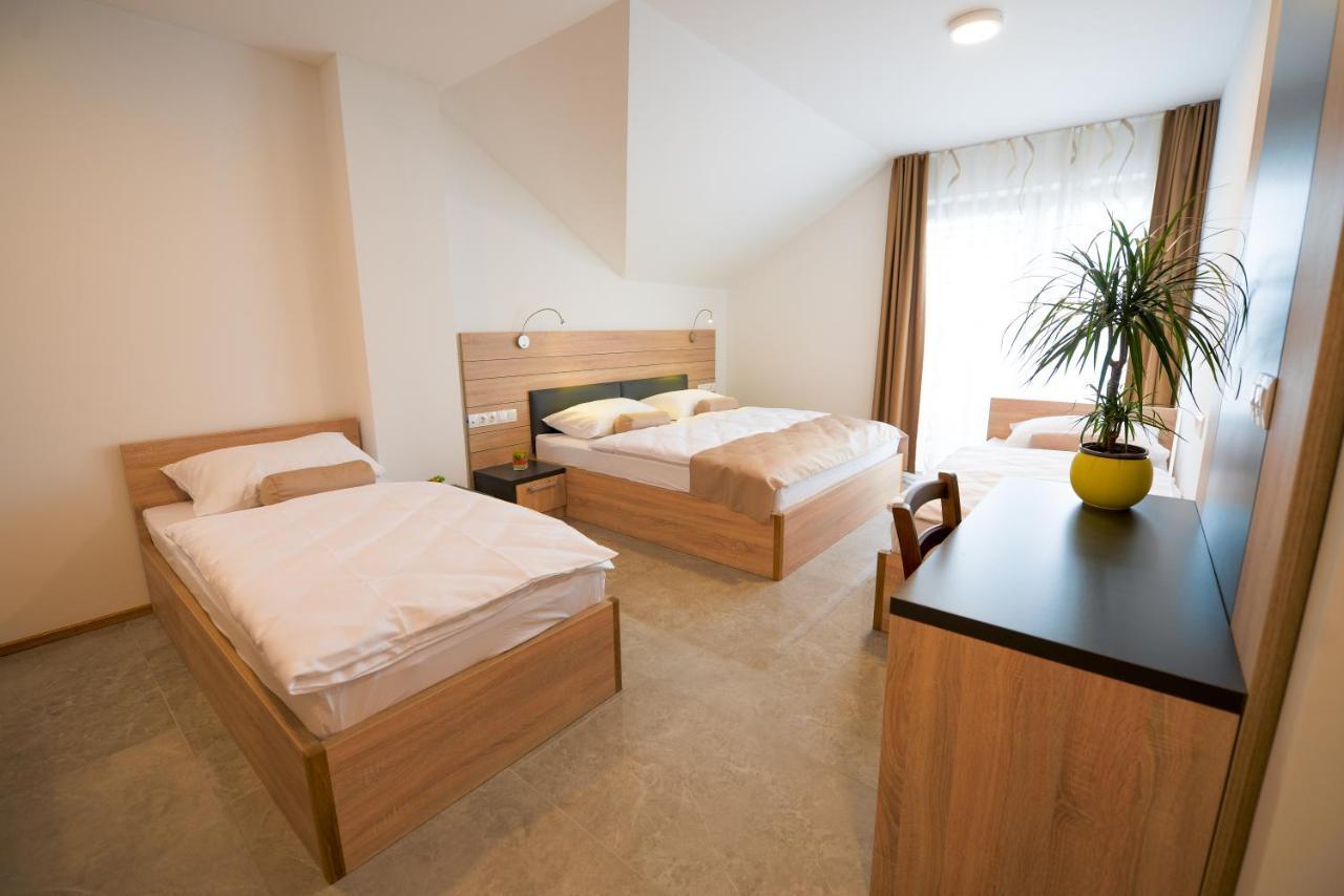 Hotel Baron Smlednik Ngoại thất bức ảnh