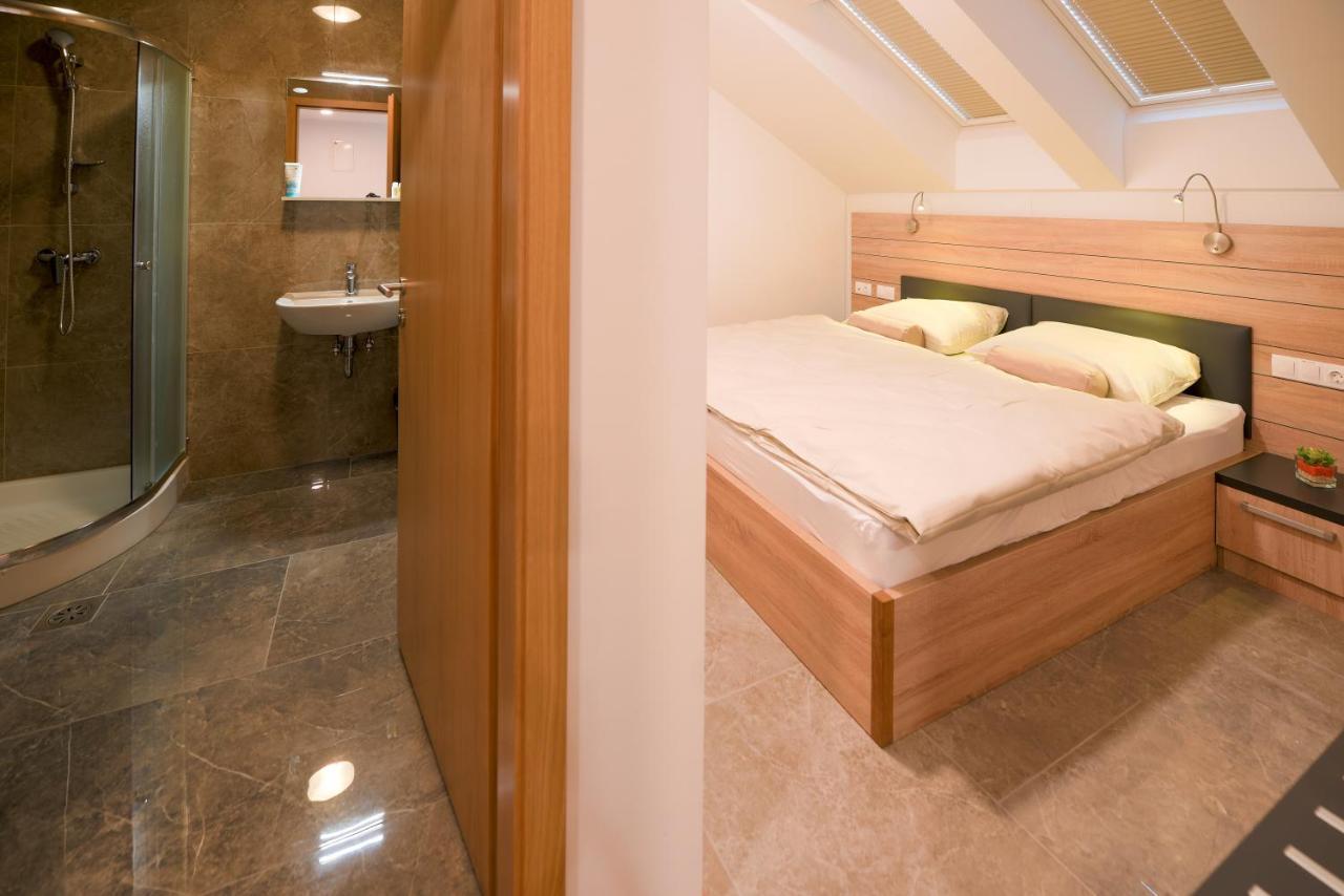 Hotel Baron Smlednik Ngoại thất bức ảnh