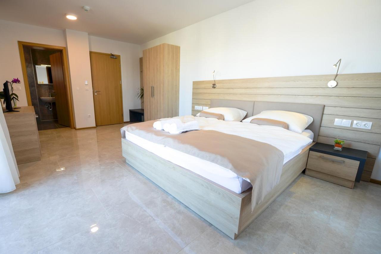 Hotel Baron Smlednik Ngoại thất bức ảnh